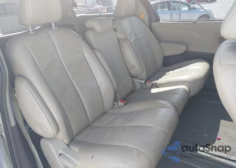 2011 Toyota Sienna Xle V6 из США, поврежденный, VIN 5TDYK3DC3BS059076